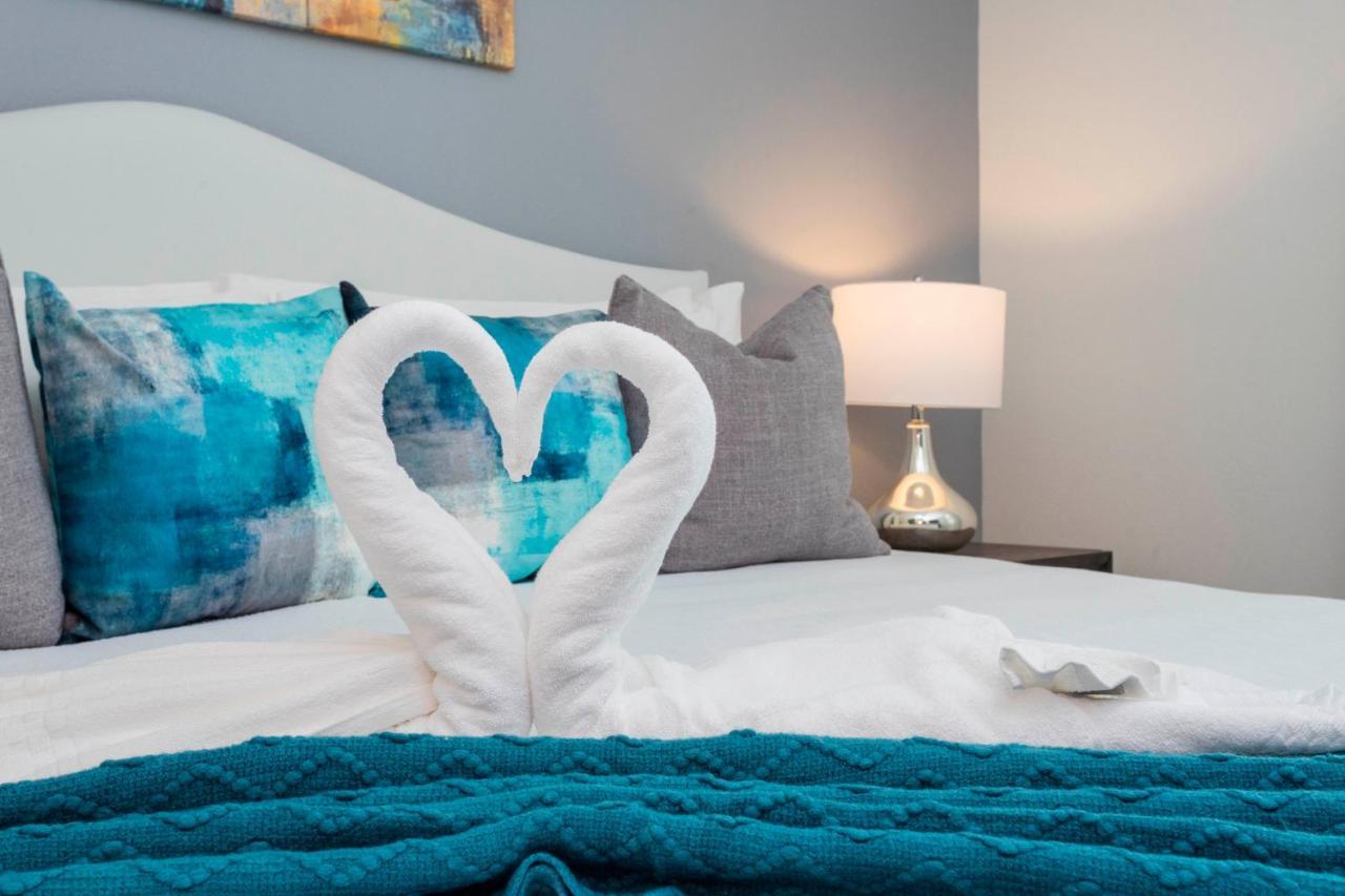 Gorgeous 2 Bedroom Close To 305 31911 Hébergement de vacances